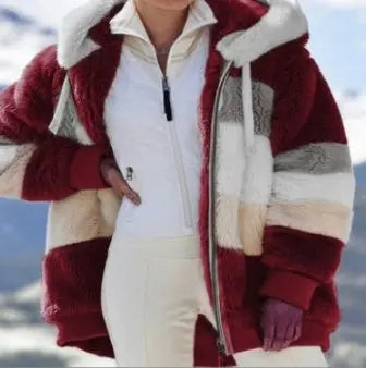 Veste à Capuche en Peluche Fabrezia